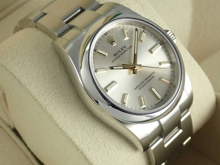 ロレックス オイスターパーペチュアル Ref.124200 シルバー文字盤 未使用 oyster-perpetual-73