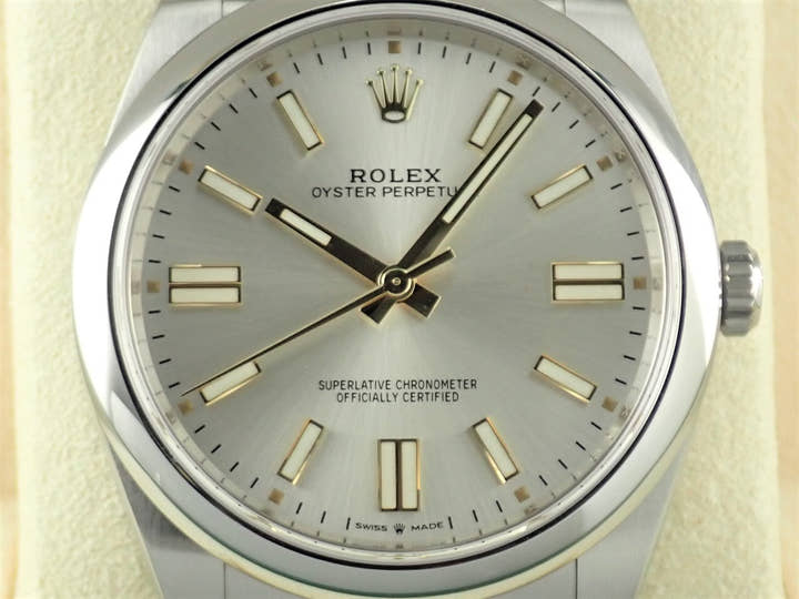 ロレックス オイスターパーペチュアル41 Ref.124300 シルバー文字盤 未使用 oyster-perpetual-75