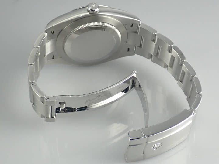 ロレックス オイスターパーペチュアル41 Ref.124300 シルバー文字盤 未使用 oyster-perpetual-75