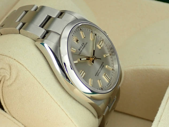 ロレックス オイスターパーペチュアル36 Ref.126000 シルバー文字盤 中古 oyster-perpetual-77