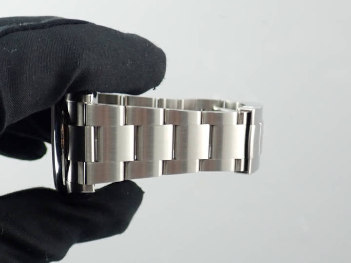 ロレックス オイスターパーペチュアル36 Ref.126000 シルバー文字盤 美品 oyster-perpetual-97