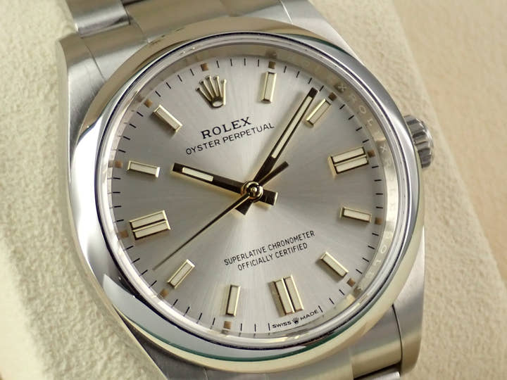 ロレックス オイスターパーペチュアル36 Ref.126000 シルバー文字盤 美品 oyster-perpetual-97