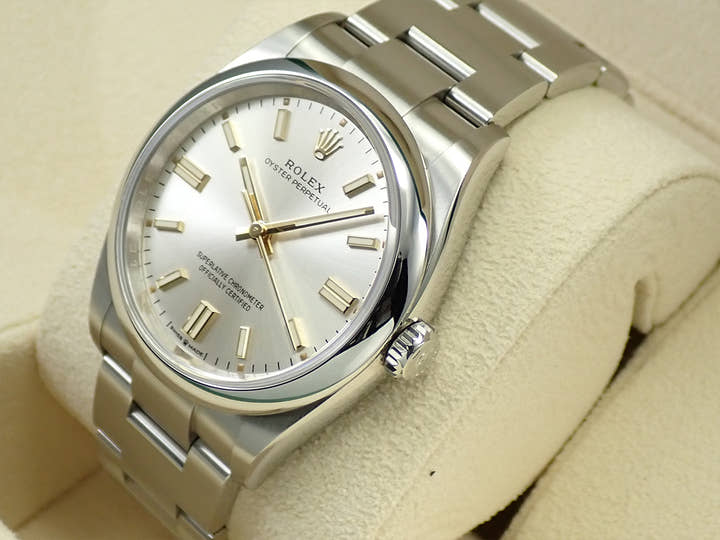 ロレックス オイスターパーペチュアル36 Ref.126000 ステンレススチール シルバー文字盤