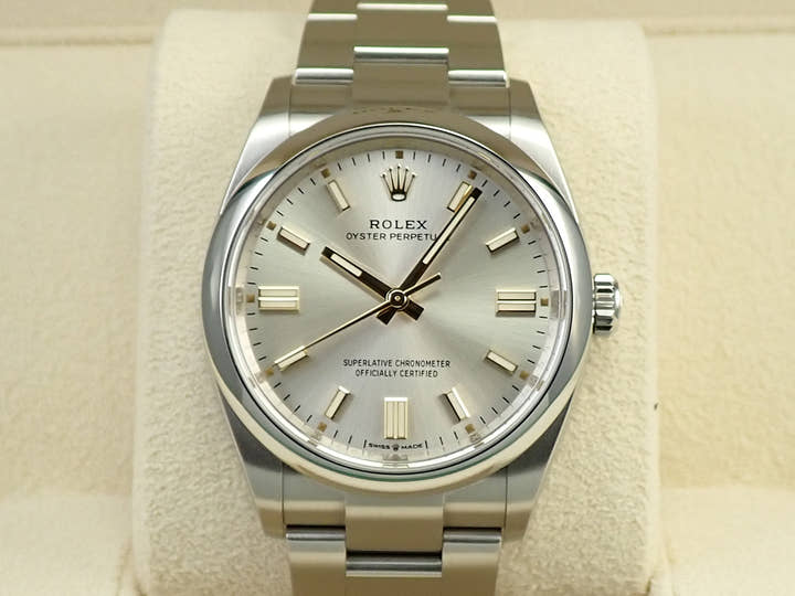 ロレックス オイスターパーペチュアル36 Ref.126000 ステンレススチール シルバー文字盤