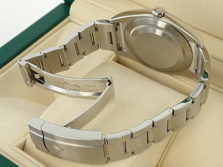 ロレックス オイスターパーペチュアル39 Ref.114300 ステンレススチール ホワイト文字盤