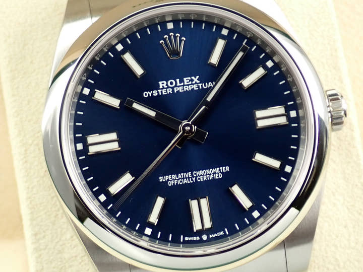 ロレックス オイスターパーペチュアル41 Ref.124300 ステンレススチール ブライトブルー文字盤
