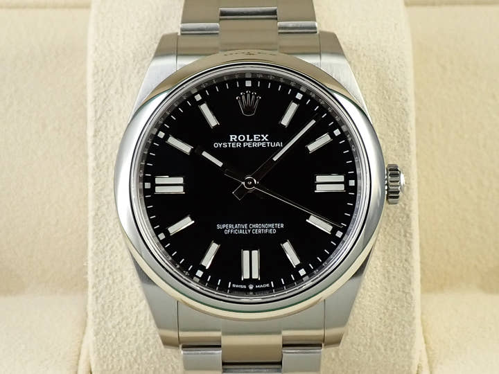 ロレックス オイスターパーペチュアル41 Ref.124300 ステンレススチール ブライトブラック文字盤