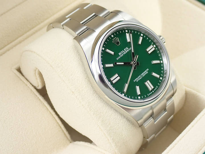Rolex Oyster Perpetual 41 Ref. 124300 Stainless Steel Green Dial