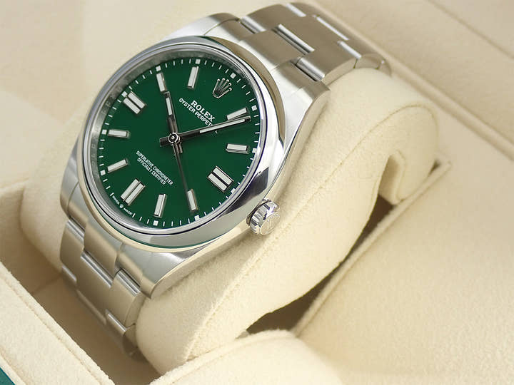 Rolex Oyster Perpetual 41 Ref. 124300 Stainless Steel Green Dial