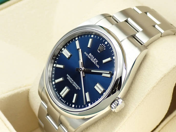 ロレックス オイスターパーペチュアル41 Ref.124300 ステンレススチール ブライトブルー文字盤