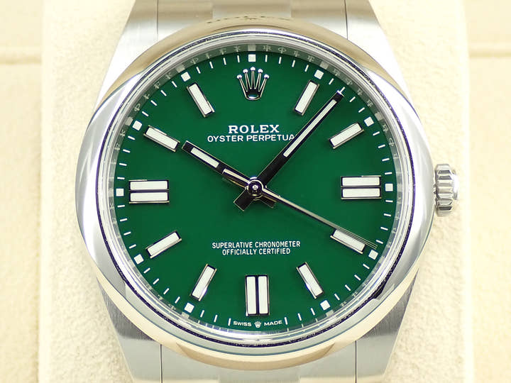 ロレックス オイスターパーペチュアル41 Ref.124300 ステンレススチール グリーン文字盤