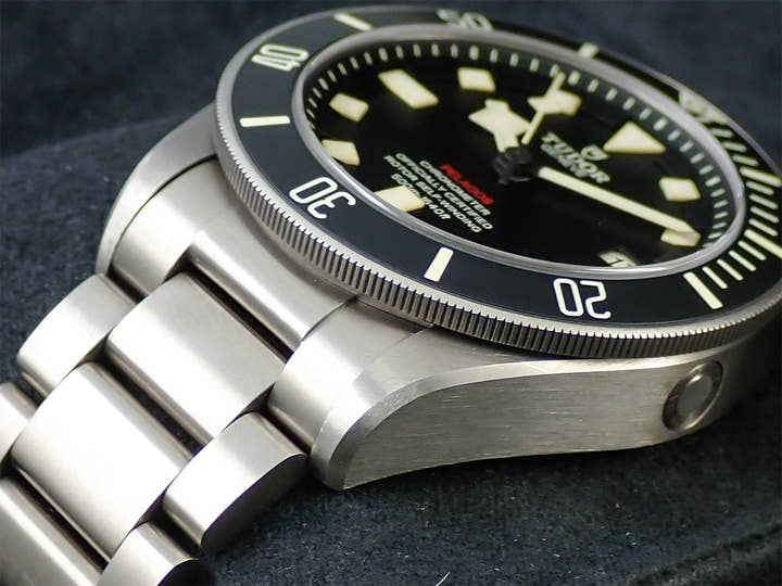 チューダー(チュードル) ぺラゴス LHD レフトハンドドライブ Ref.25610TNL ブラック文字盤 中古 K0U31786