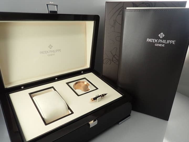 Patek Philippe Perpetual Calendar Chronograph Ref. 5270R-001 Rose Gold Silver Dial