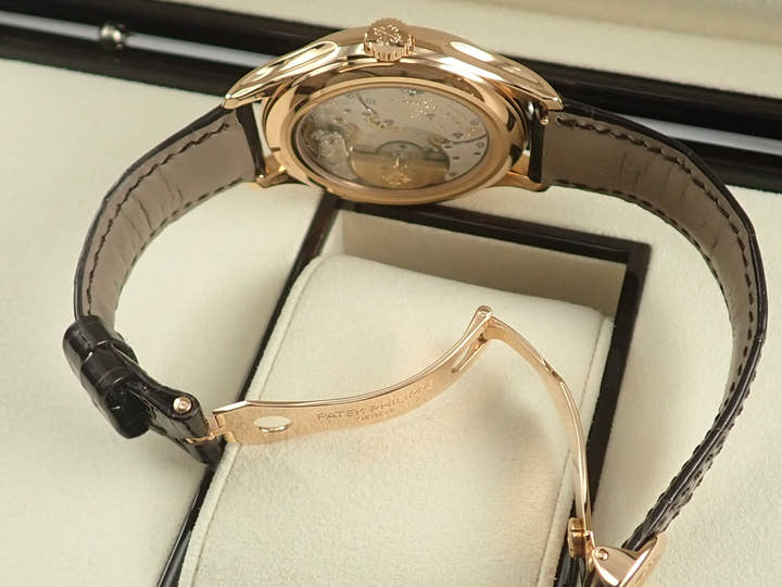 パテックフィリップ パーペチュアルカレンダー Ref.5327R-001 ローズゴールド アイボリー文字盤