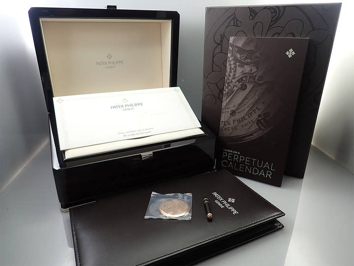 パテックフィリップ パーペチュアルカレンダー Ref.5327R-001 ローズゴールド アイボリー文字盤