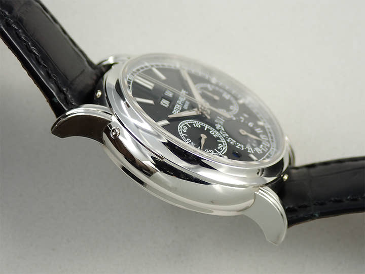 パテックフィリップ パーペチュアルカレンダー スプリットセコンド クロノグラフ Ref.5204P-011 プラチナ ブラック文字盤