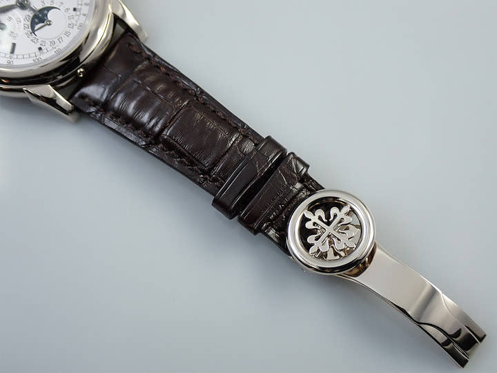 パテックフィリップ アニュアルカレンダー クロノグラフ Ref.5970G-001 ホワイトゴールド シルバー文字盤