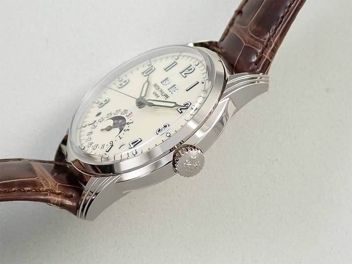 Patek Philippe Perpetual Calendar Ref. 5320G-001 White Gold Ivory Dial