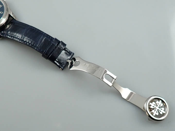 パテックフィリップ パーペチュアルカレンダー Ref.5327G-001 ホワイトゴールド ロイヤルブルーソレイユ文字盤