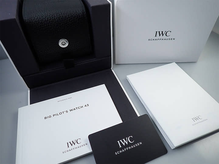IWC ビッグ パイロット ウォッチ43 スピットファイア Ref.IW329701 ブラック文字盤 極美品 6M4Z0Y17