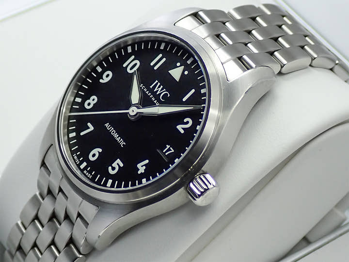IWC パイロットウォッチ Ref.IW324010 ブラック文字盤 中古 FAV1V9J0