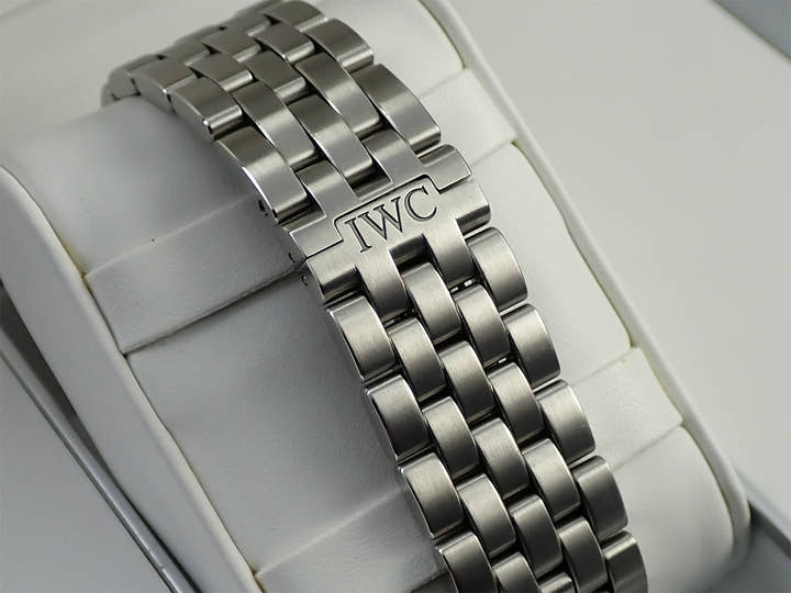 IWC パイロットウォッチ Ref.IW324010 ブラック文字盤 中古 FAV1V9J0