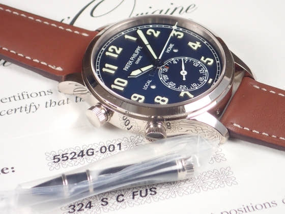 Patek Philippe Calatrava Ref.5524G Blue Vanish Dial Used pilot-2