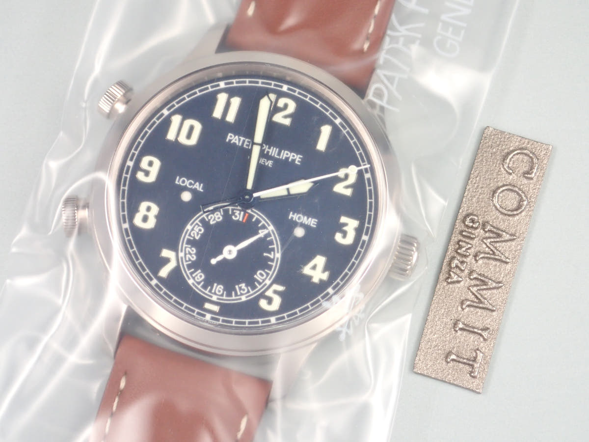 Patek Philippe Calatrava Ref.5524G Blue Vanish Dial New pilot-3