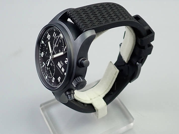 IWC パイロットウォッチ クロノグラフ トリビュート・トゥ・3705 Ref.IW387905 ブラック文字盤 極美品 3AF4MSKX