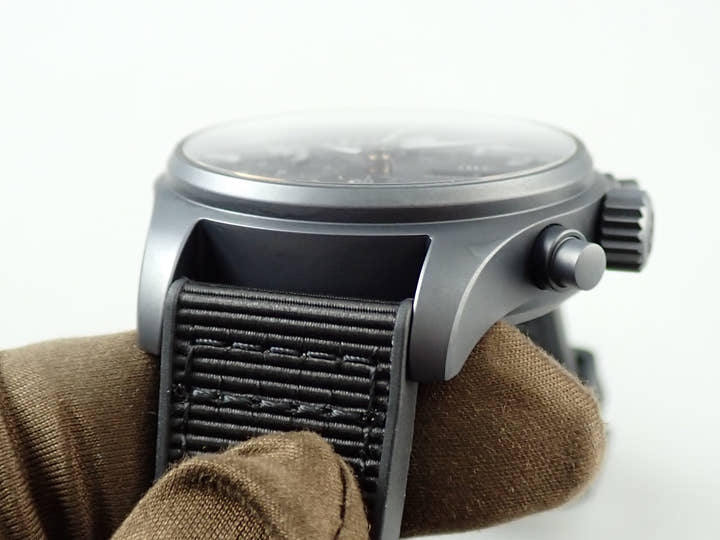 IWC パイロット ウォッチ クロノグラフ トップガン セラタニウム Ref.IW388106 ブラック文字盤 未使用 P25A9J58