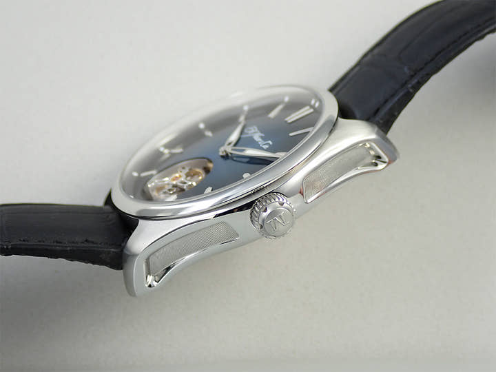 H.モーザー パイオニア トゥールビヨン Ref.3804-1201 ミッドナイトブルー フュメ文字盤 中古 208PCL42