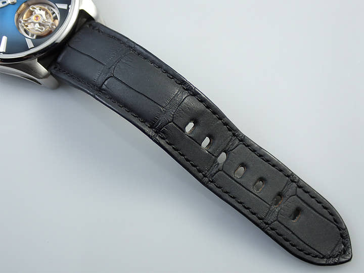 H.モーザー パイオニア トゥールビヨン Ref.3804-1201 ミッドナイトブルー フュメ文字盤 中古 208PCL42