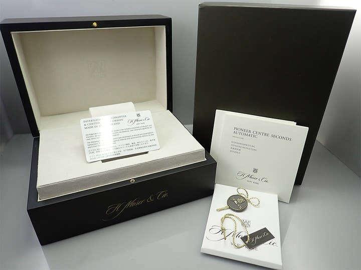 H.モーザー パイオニアセンターセコンド Ref.3200-1202 コズミックグリーン文字盤 中古 XK8H2T95