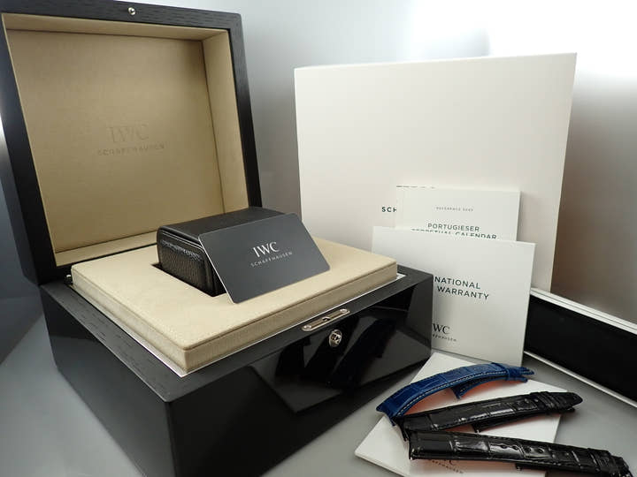 IWC ポルトギーゼ パーペチュアル カレンダー トゥールビヨン Ref.IW504505 シルバー文字盤 美品 3YY2ZJ23