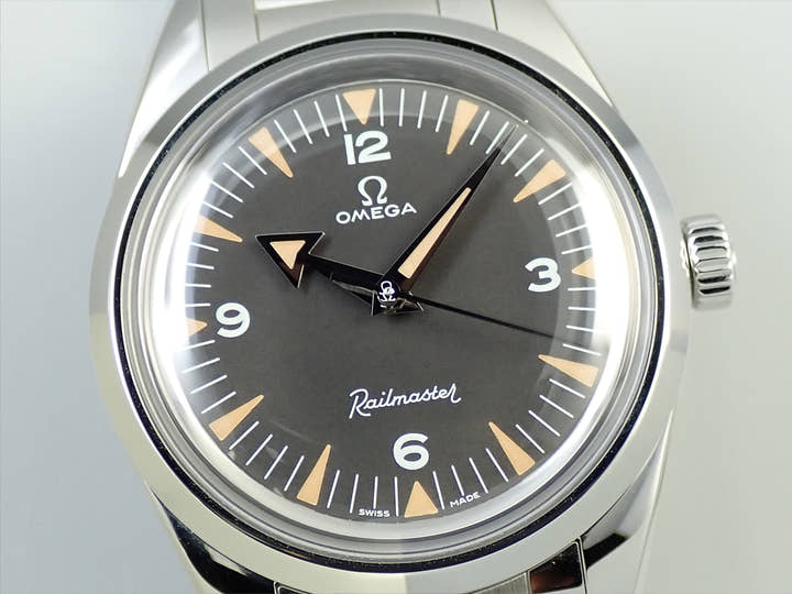 オメガ レイルマスター 1957 トリロジー Ref.220.10.38.20.01.002 ブラック文字盤 未使用 1V065529