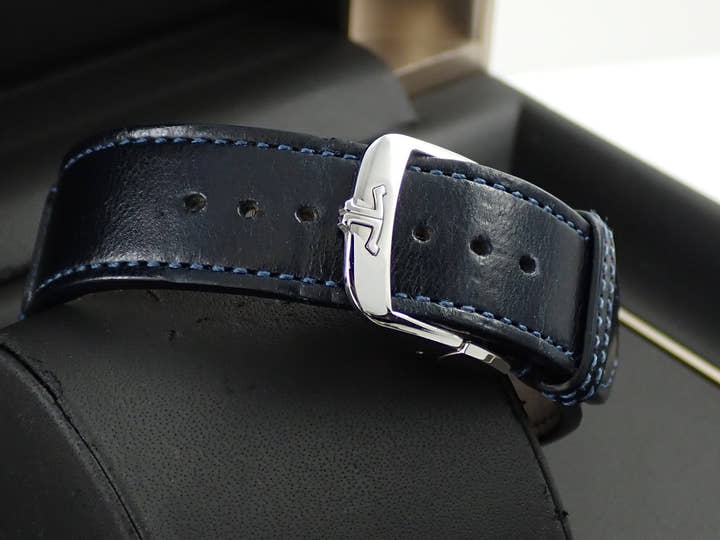 ジャガールクルト レベルソ トリビュート デュオ スモールセコンド Ref.Q3988482 ブルー/シルバー文字盤 中古 14Z5J234