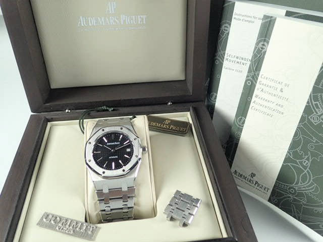 オーデマピゲ ロイヤルオーク Ref.15300ST.OO.1220ST.03 ブラック文字盤 中古 royal-oak-109
