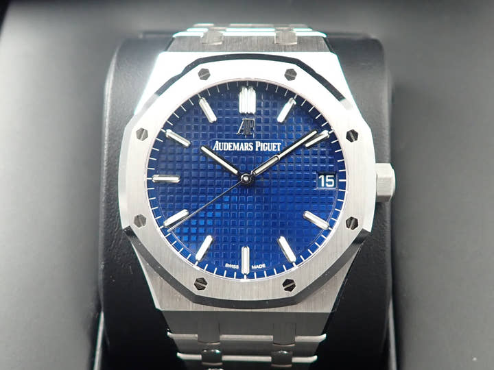 オーデマピゲ ロイヤルオーク Ref.15503BC.OO.1220BC.01 ホワイトゴールド ブルー文字盤
