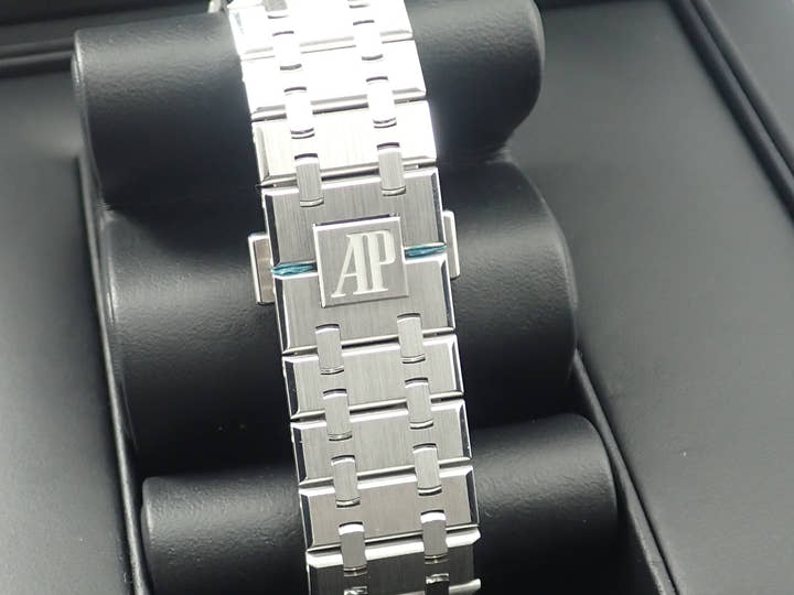 オーデマピゲ ロイヤルオーク Ref.15503BC.OO.1220BC.01 ホワイトゴールド ブルー文字盤