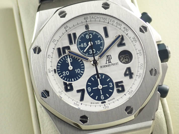 オーデマピゲ ロイヤルオーク オフショア クロノグラフ Ref.26170ST.OO.D305CR.01 ステンレススチール ホワイト×ブルー文字盤