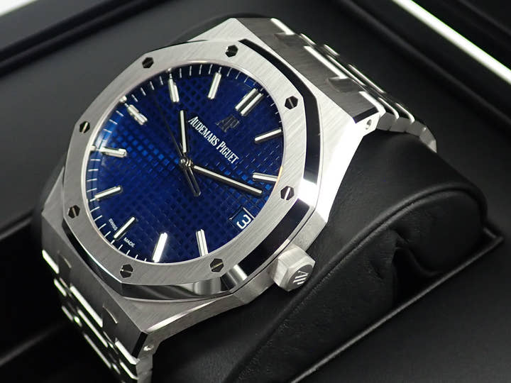 オーデマピゲ ロイヤルオーク Ref.15503BC.OO.1220BC.01 ホワイトゴールド ブルー文字盤