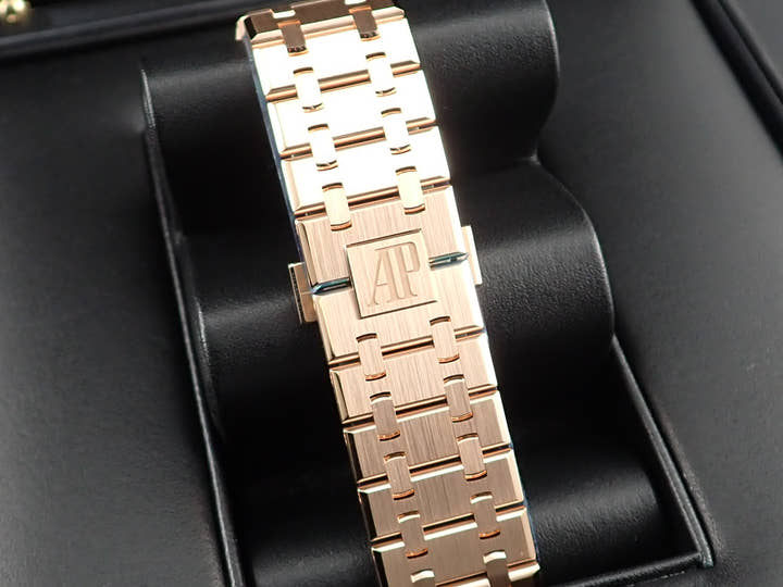 オーデマピゲ ロイヤルオーク クロノグラフ Ref.26331OR.OO.D821CR.01 ピンクゴールド ブラウン文字盤