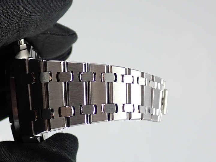 オーデマピゲ ロイヤルオーク Ref.25860ST.OO.1110ST.04 ブルー文字盤 中古 royal-oak-169