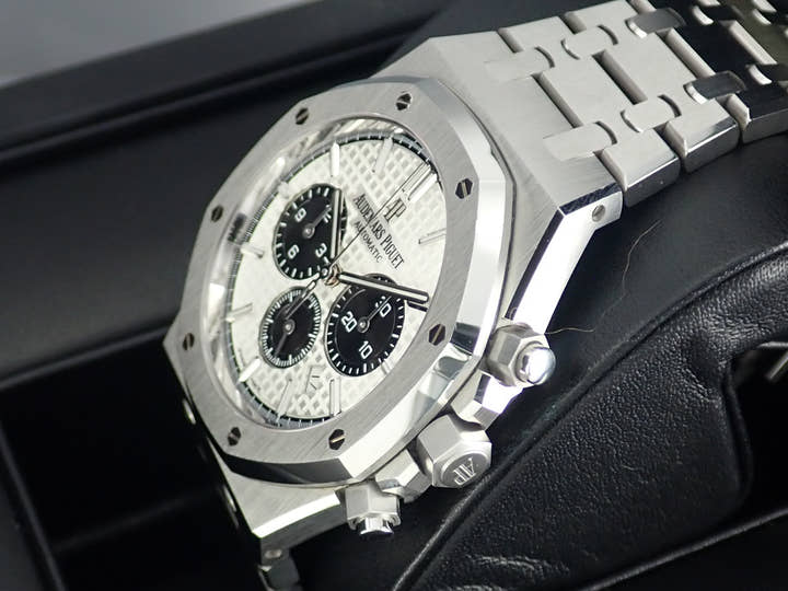 オーデマピゲ ロイヤルオーク Ref.26331ST.OO.1220ST.03 シルバー文字盤 中古 royal-oak-172