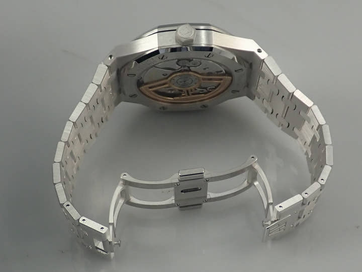 オーデマピゲ ロイヤルオーク Ref.15503BC.OO.1220BC.01 ホワイトゴールド ブルー文字盤