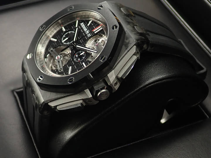 オーデマピゲ ロイヤルオーク オフショア トゥールビヨン クロノグラフ Ref.26550AU.OO.A002CA.01 カーボン ブラック文字盤