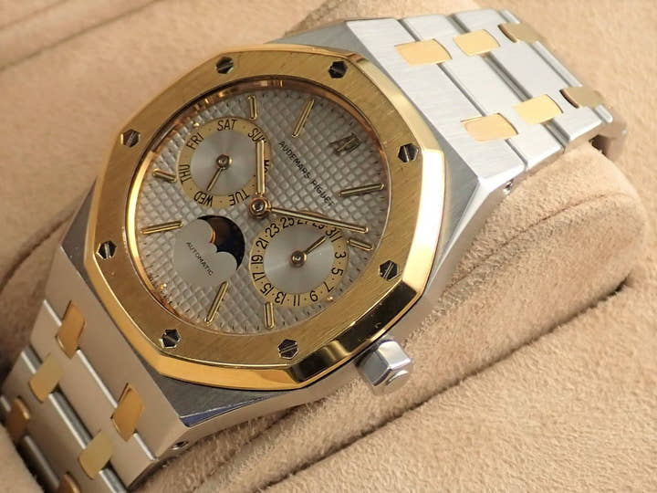 オーデマピゲ ロイヤルオーク デイデイト ムーンフェイズ Ref.5594.477 ステンレススチール/イエローゴールド グレー文字盤