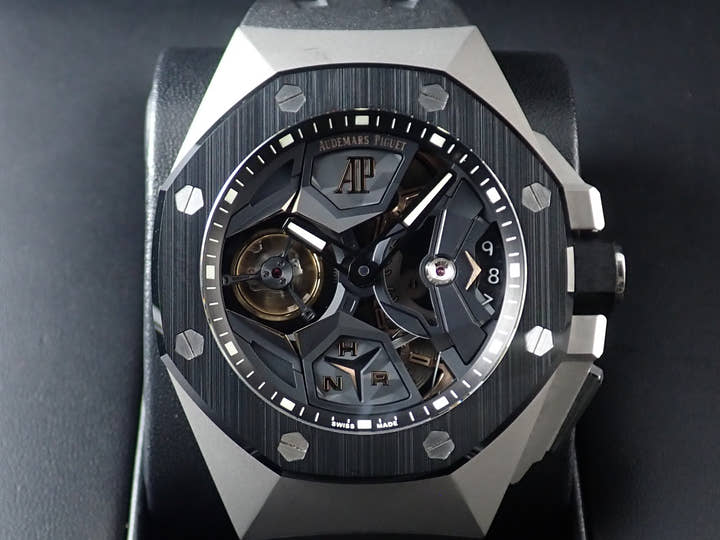 オーデマピゲ ロイヤルオーク コンセプト フライング トゥールビヨン GMT Ref.26589IO.OO.D002CA.01 チタン ブラック文字盤