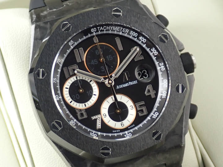 オーデマピゲ ロイヤルオーク オフショア GINZA7 Ref.26205AU.OO.D002CR.01 カーボン ブラック文字盤