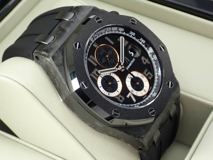 オーデマピゲ ロイヤルオーク オフショア GINZA7 Ref.26205AU.OO.D002CR.01 カーボン ブラック文字盤